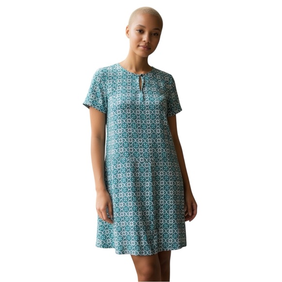 J. Crew Dresses & Skirts - J. Crew Dress Sz 4 Navy Green Medallion Short Sleeve Shift Swoop Neck Lined